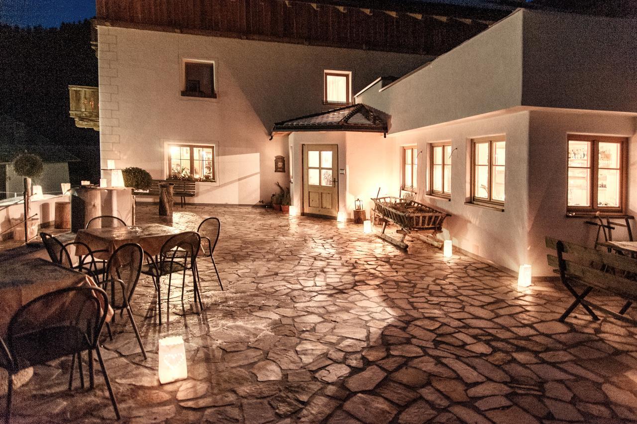 Messnerwirt Onach Villa San Lorenzo di Sebato Luaran gambar